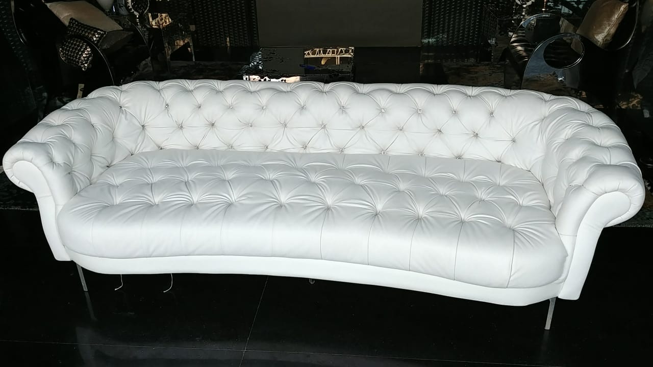 Italian leather sofa cleaning and polishing